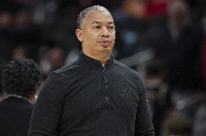 5连胜！船记：快船本季胜率首次超五成 和赛季初完全不同的球队